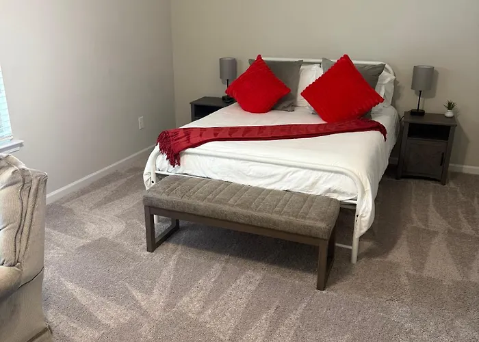 Stay In A Brand New Townhome In Winder!