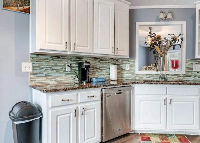 Stunning Private Villa In Monroe With Pool